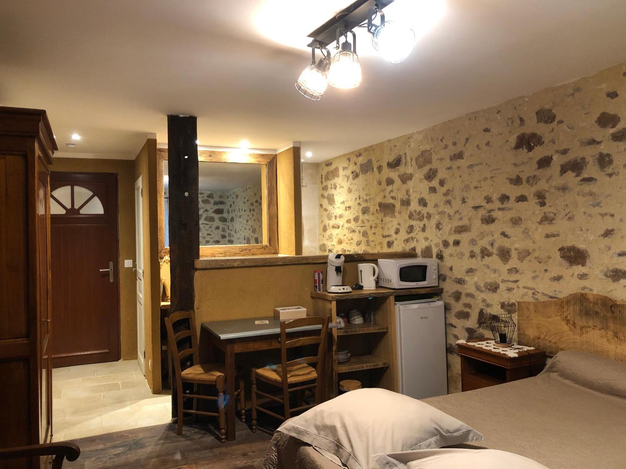 Ecuries De Saint Maurice- Maison D'Hotes De Gondou Lacapelle-Marival Bagian luar foto